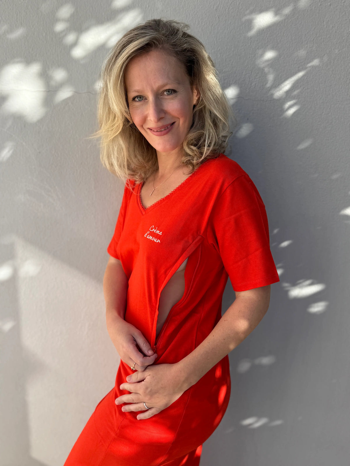 Robe Longue d'allaitement Col V en coton rouge - Crème d'Amour