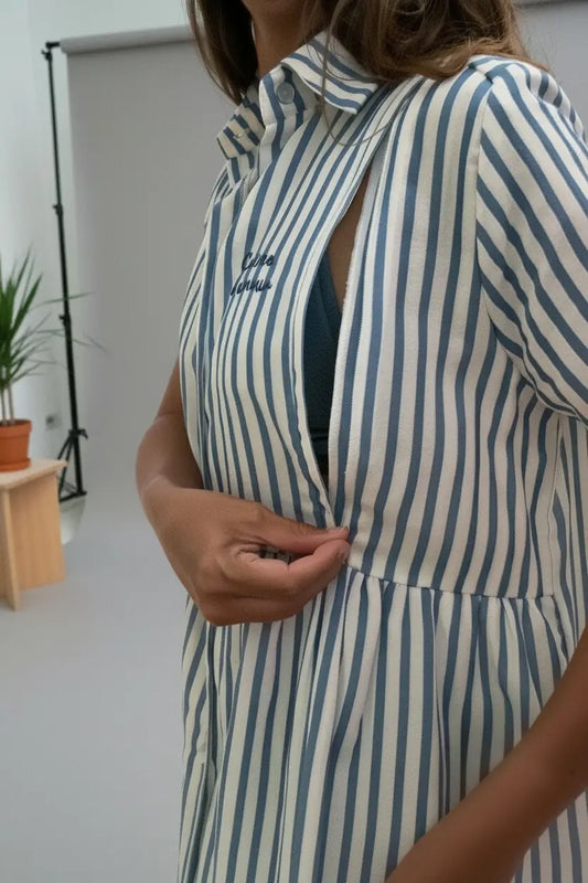Robe Grossesse et Allaitement rayée bleu et crème.