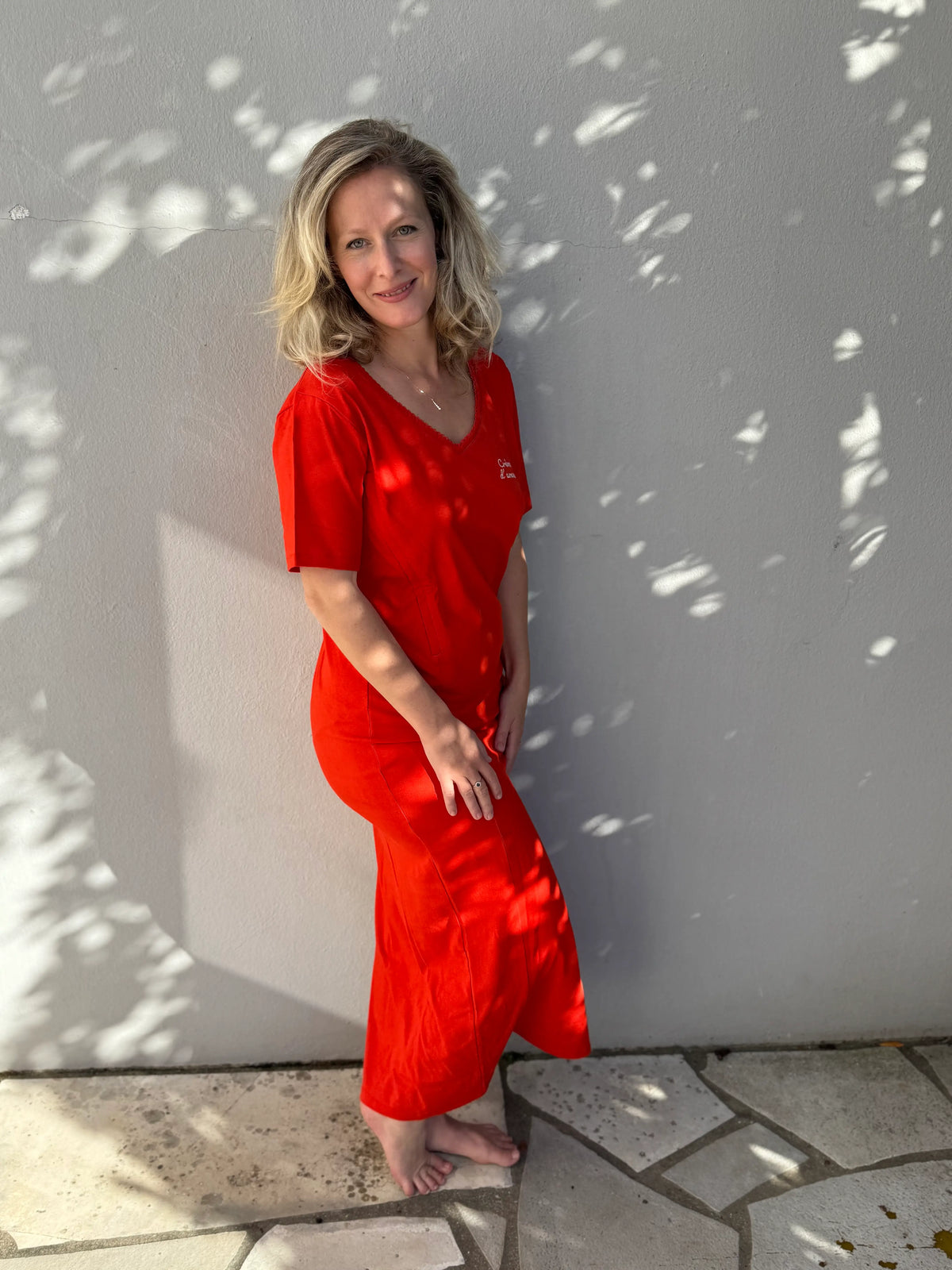 Robe Longue d'allaitement Col V en coton rouge - Crème d'Amour