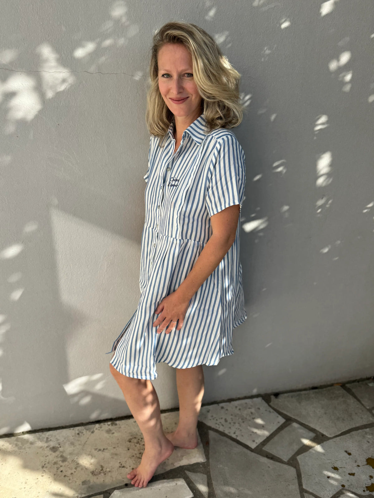 Robe Grossesse et Allaitement rayée bleu et crème.